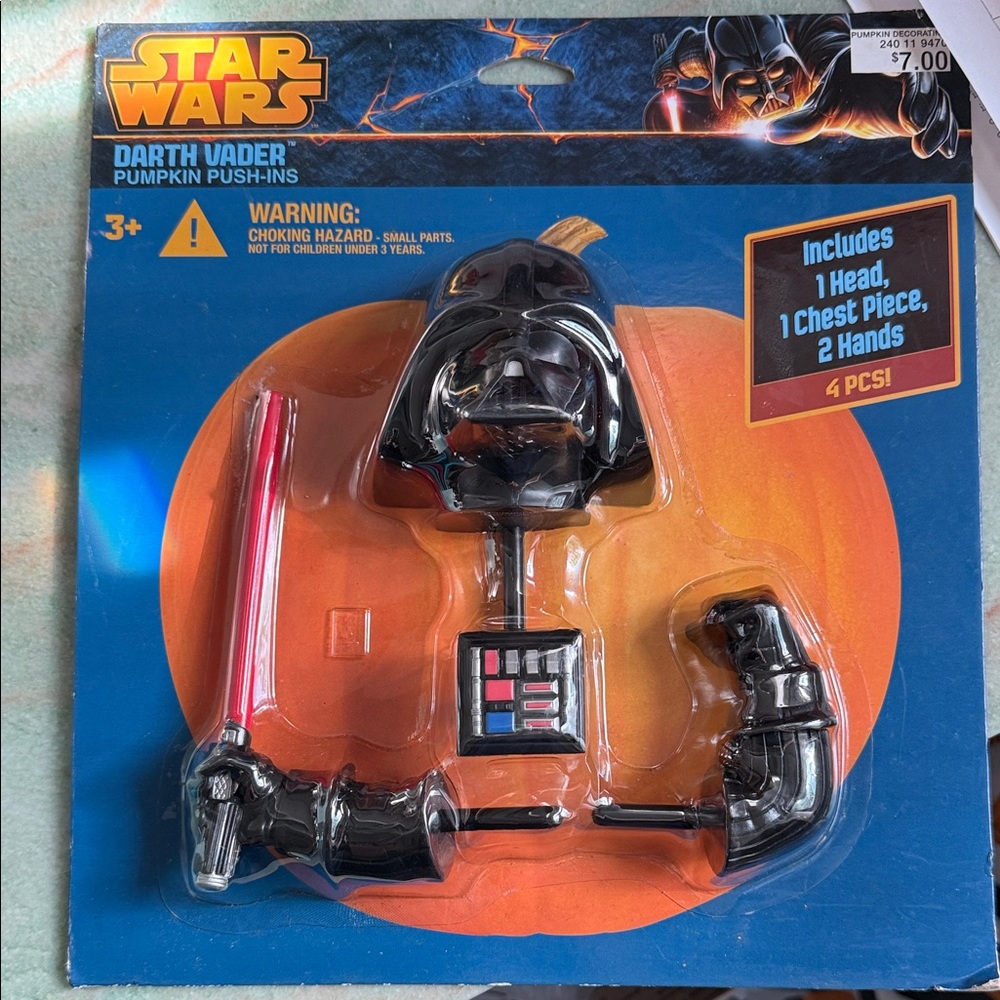 Star Wars Darth Vader Pumpkin Decoration Set - Black and Red